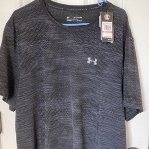 Mens Under Armour Heat Gear short Sleeve shirt